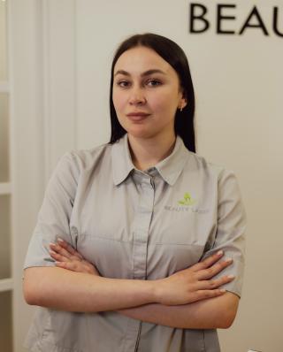 Фото Аліна Ніконенко - Сертифікований спеціаліст лазерної епіляції Lumenis / DEKA 