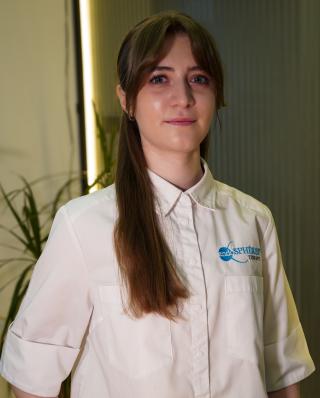 Фото Дарина Бондаренко  - Сертифікований спеціаліст EndoSpheres Therapy. Сертифікований спеціаліст INDIBA. Сертифікований спеціаліст з кріоліполізу